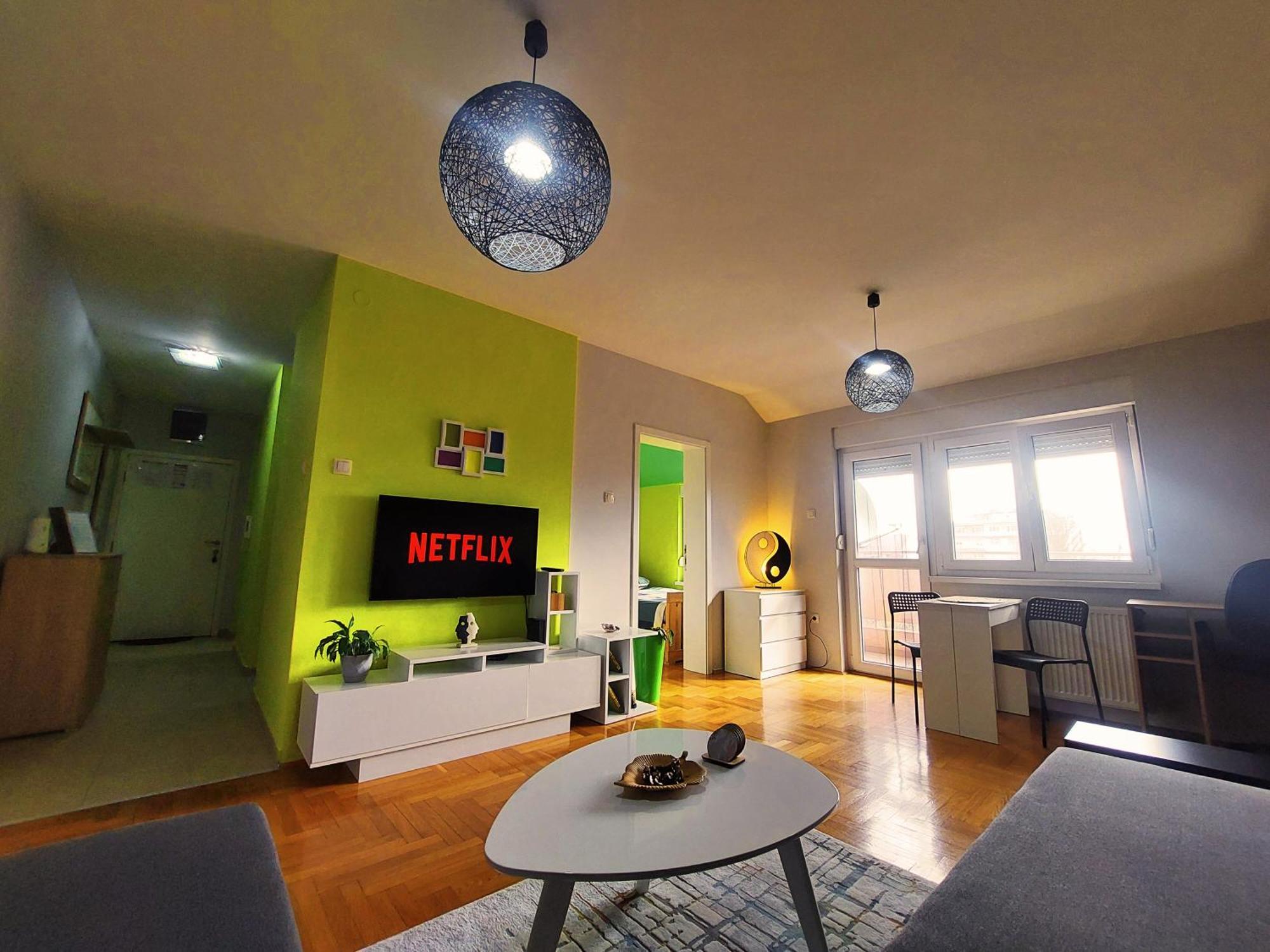 Xo Apartman Сремська Митровиця Екстер'єр фото